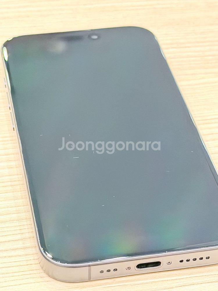 아이폰 15 프로 256GB 블랙 티타늄--5