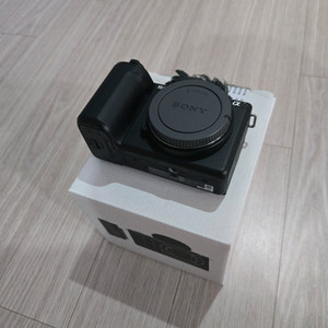 소니 ZV-E10 M2팝니다.
