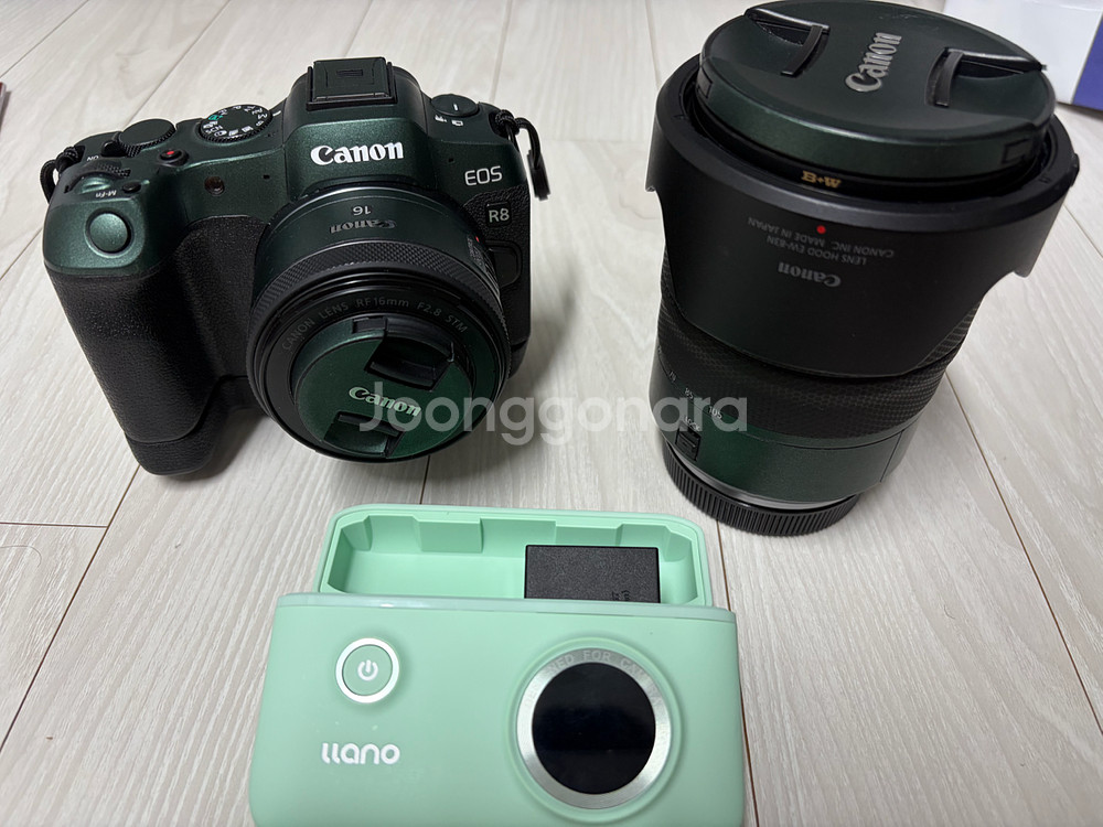 캐논 eos r8 + 렌즈2개 + 배터리 충전기--0