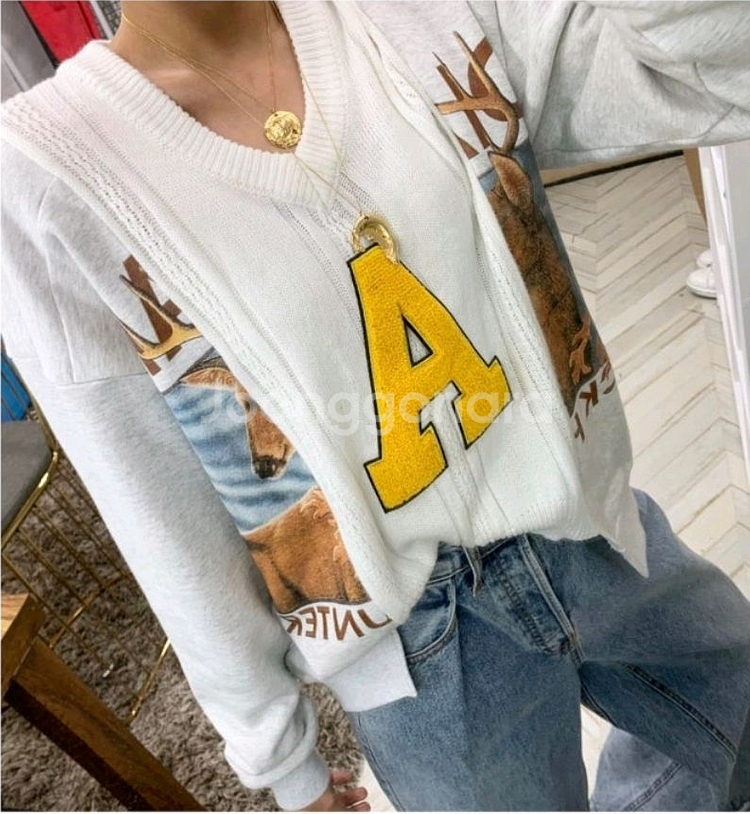 지에르 jierr니트배색 맨투맨 브이넥--3