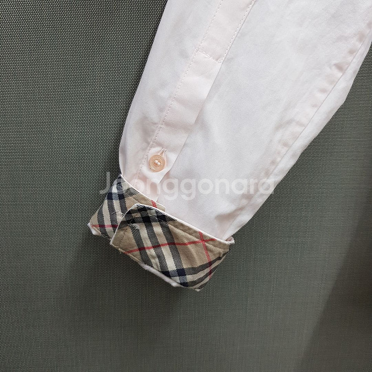 버버리 클래식 체크 셔츠 xs사이즈--4