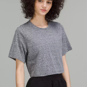 룰루레몬 LAB 릴랙스드 크롭 크루넥 티셔츠 0사이즈