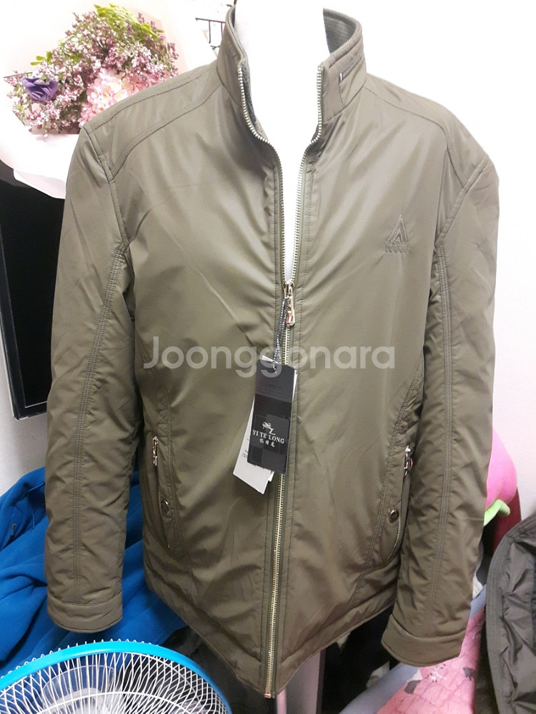 Vogue 블루종 자켓 새제품 100 . 텍 달린 새상--0