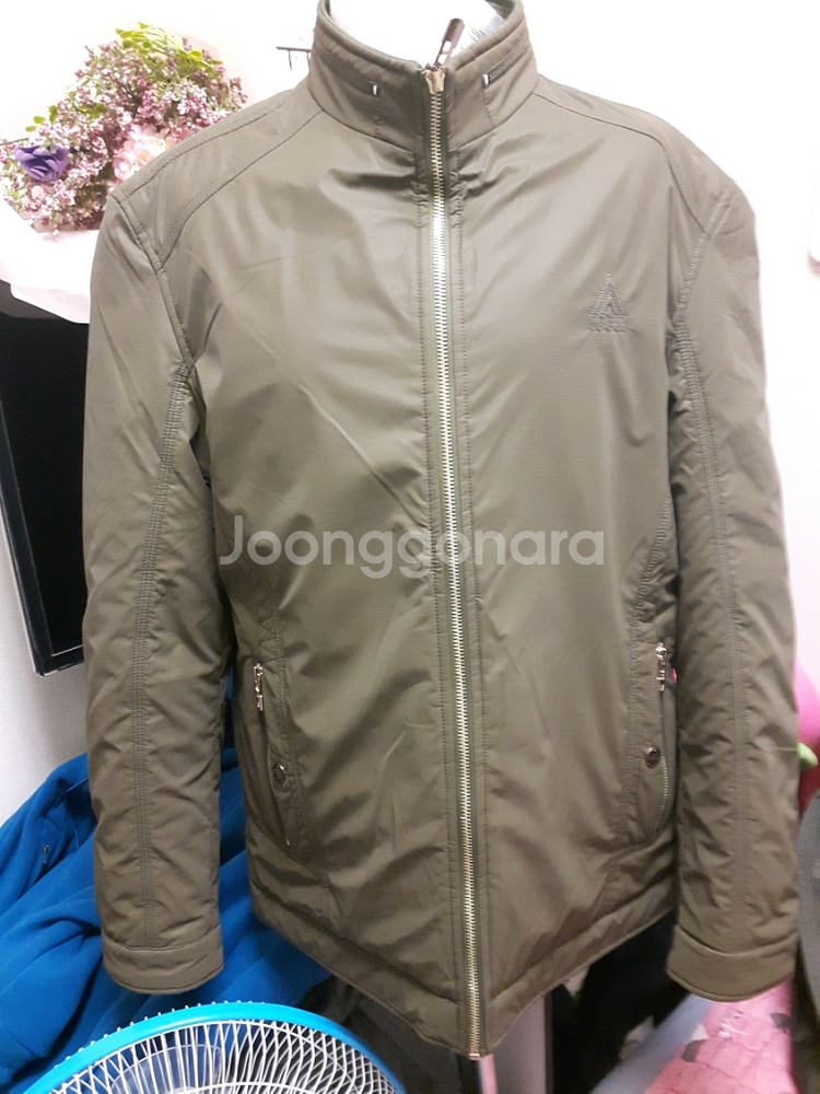 Vogue 블루종 자켓 새제품 100 . 텍 달린 새상--1