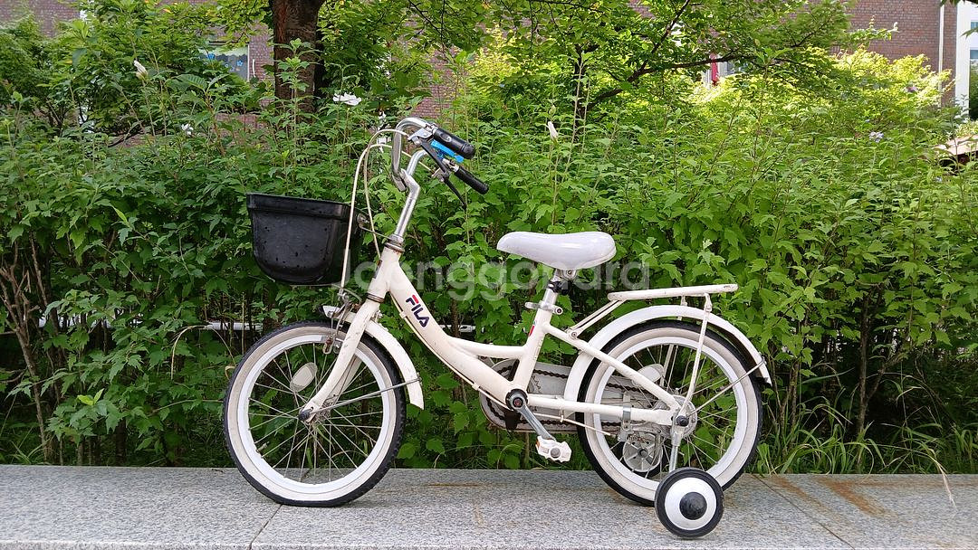 최고급 명품 초경량 패션 자전거 필라. 수도권 전철역--2