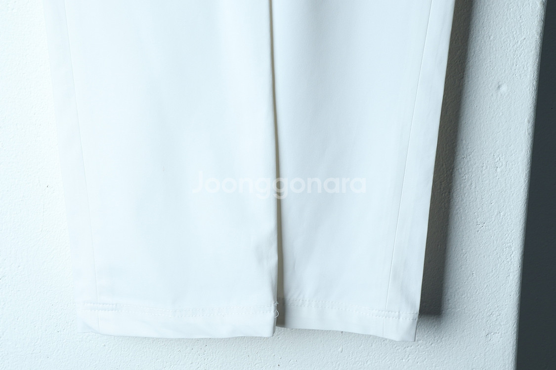 W(L) 르꼬끄 슬랙스 경량 바지 골프 화이트--3