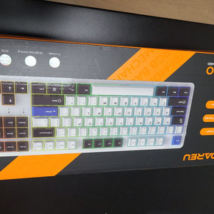 다얼유 ek87pro 무선 기계식 키보드 판매합니다