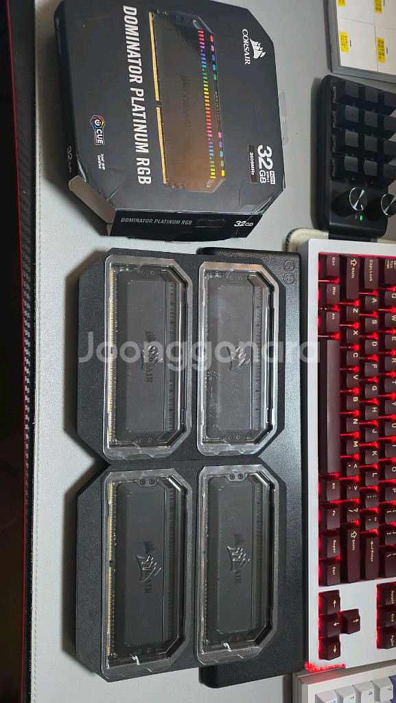 커세어 도미네이터 ddr4 3600 8gx4 32g판매--0
