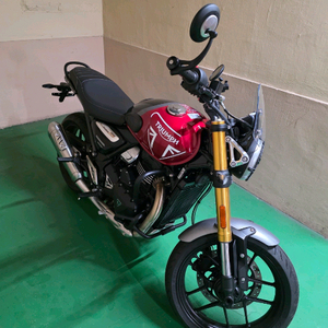 2025년식 트라이엄프 스피드400 레드