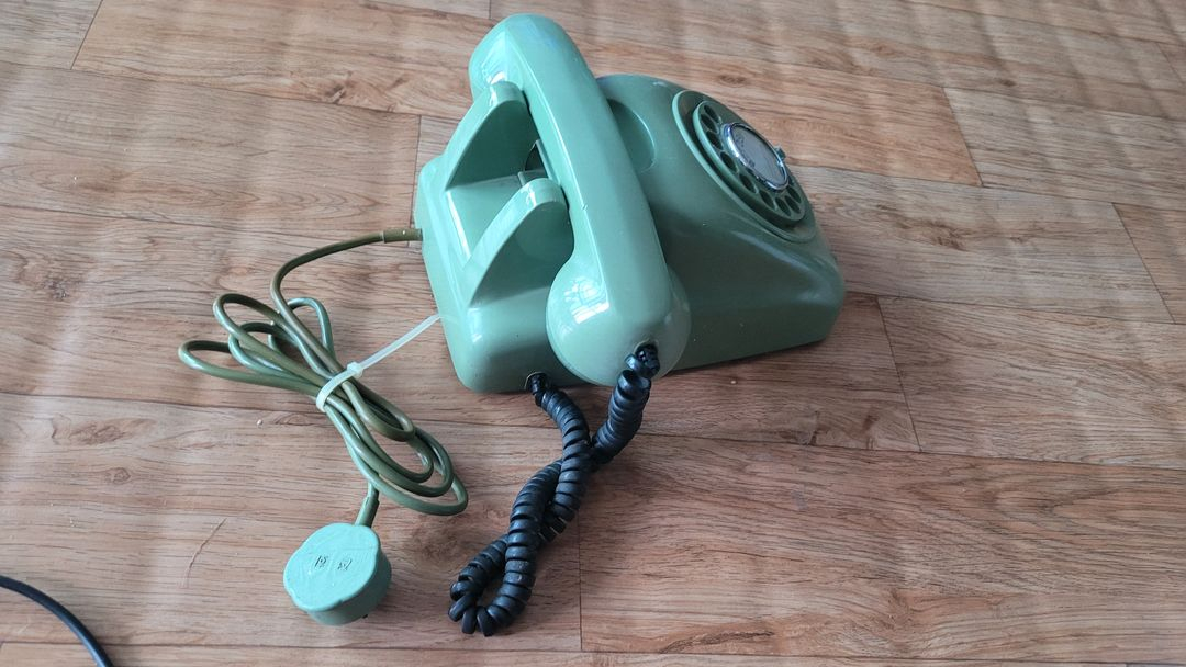 녹두색다이알전화기--1