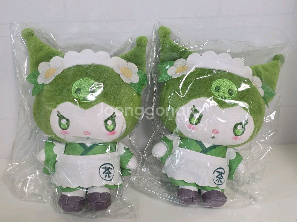 [산리오] 쿠로미 말차 마스코트 인형--1