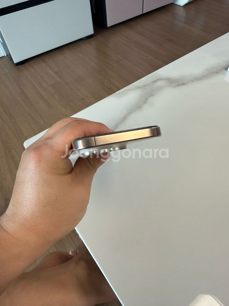 (군산)아이폰16프로256 데저트 배터리100--2