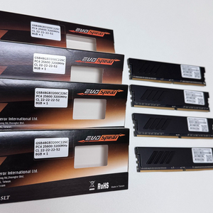 DDR4-3200MHz CL22 8GBx4=32GB