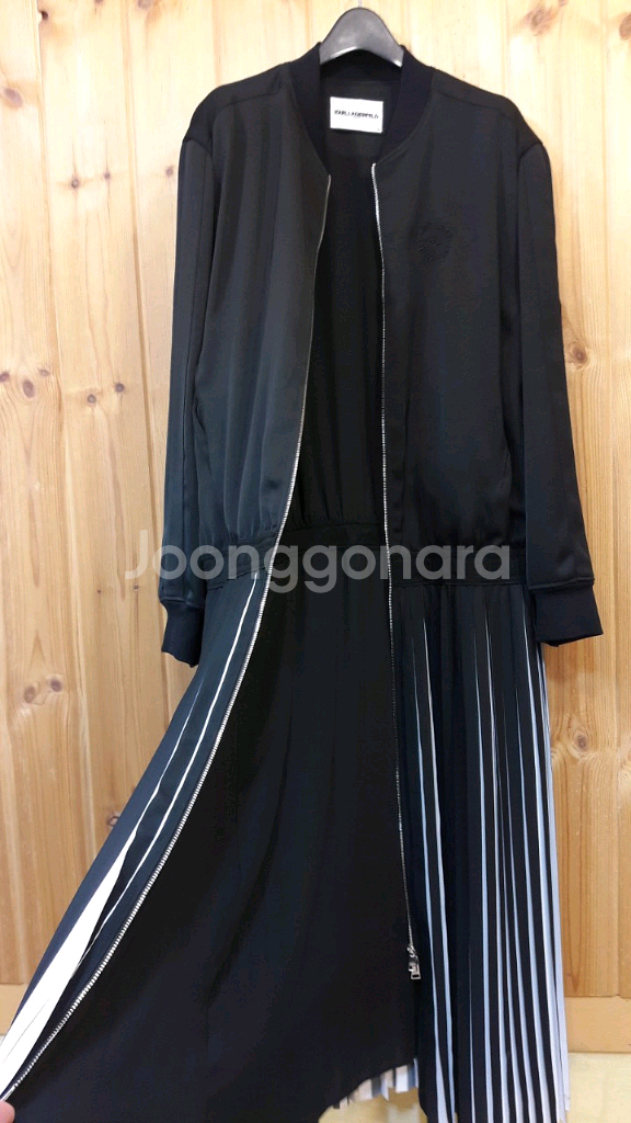 *칼라거펠트 생기욤 시그니처 원피스 *--4