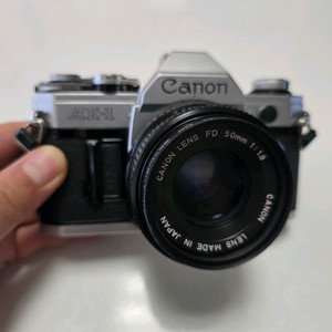 캐논 AE-1 필름카메라