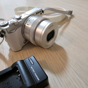 니콘 Nikon J5 카메라