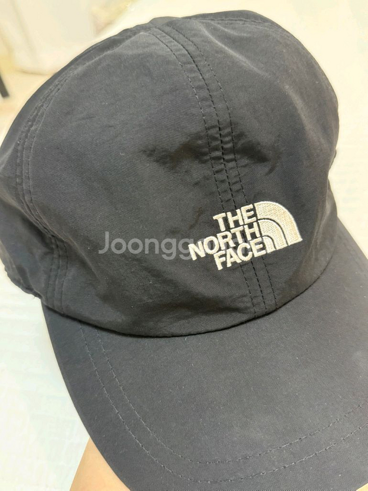 노스페이스 모자 판매합니다--2