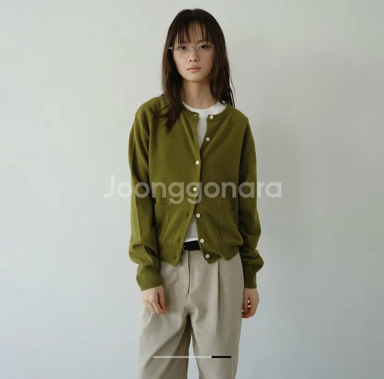 아유서울 포켓라운드울가디건(올리브그린)--0