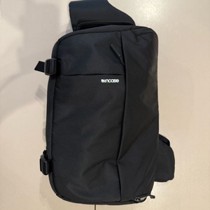 인케이스 슬링백