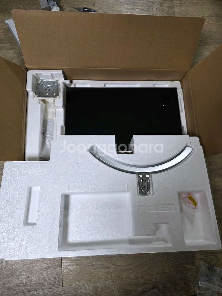 LG 27UD88 27인치 4K UHD IPS 모니터--0