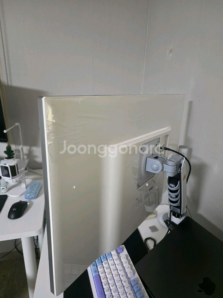 LG 27UD88 27인치 4K UHD IPS 모니터--2