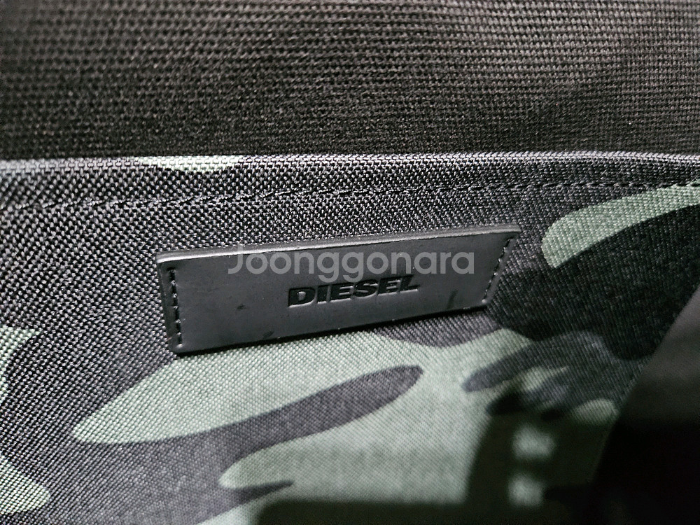 DIESEL 디젤 VOLPAGO 패턴 로고 백팩 D--8