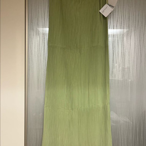 이세이미야케 해칭 스커트 모에기 그린