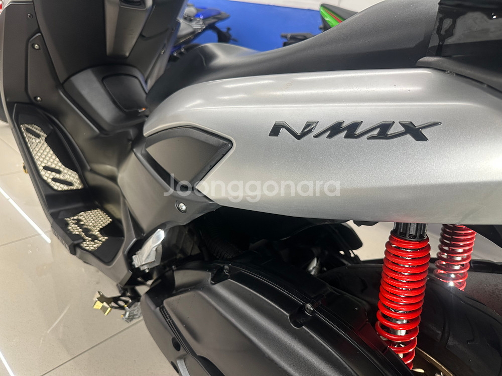 22년식 NMAX 판매합니다.--7
