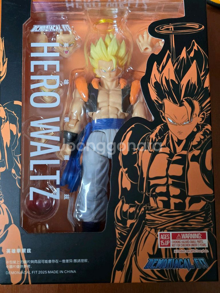 SHF 데모니아컬 핏 초오지터 판매합니다.--1