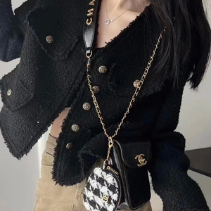 <새상품>샤넬 뷰티 폰 크로스백