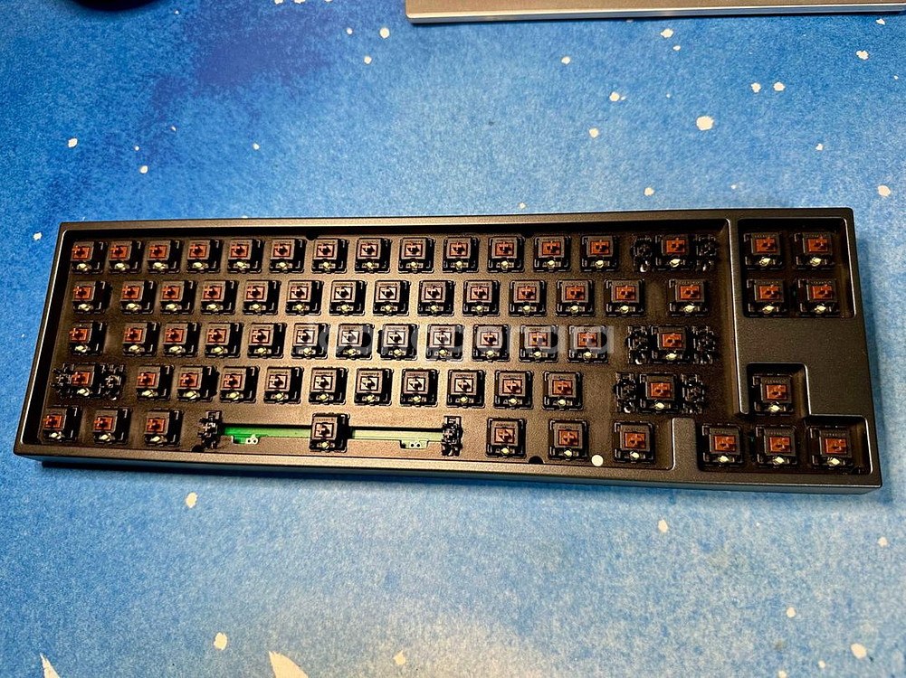 바밀로 판다 텐키리스 키보드 (체리 갈축) 팝니다--2