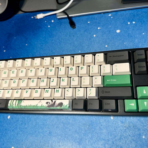 바밀로 판다 텐키리스 키보드 (체리 갈축) 팝니다