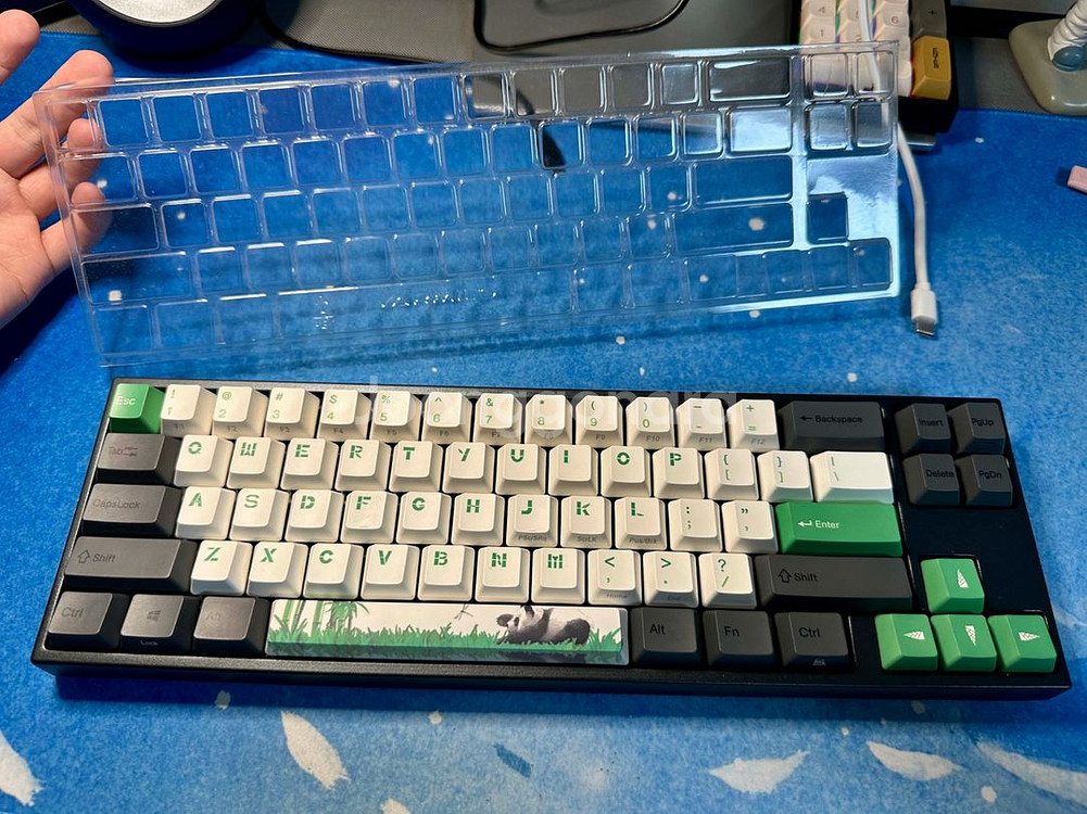 바밀로 판다 텐키리스 키보드 (체리 갈축) 팝니다--6