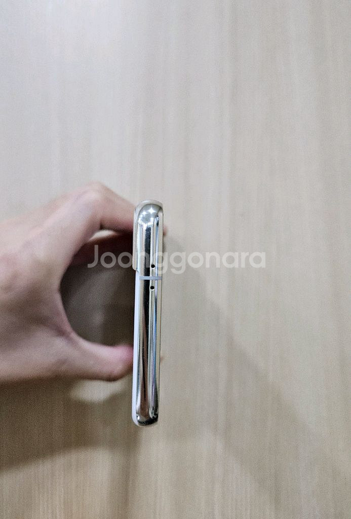 갤럭시 S21화이트 256G 상태좋아요--4