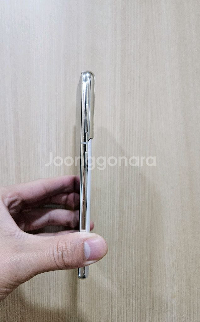 갤럭시 S21화이트 256G 상태좋아요--7