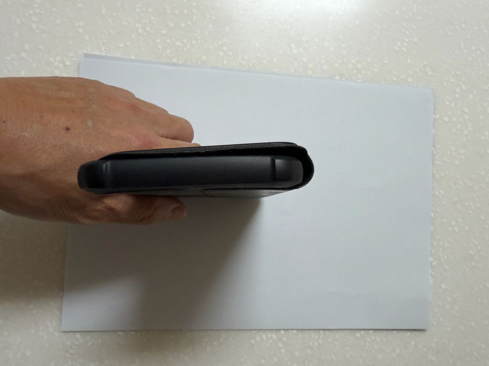 UAG 아이폰12프로맥스 메트로폴리스 케이스 이미지