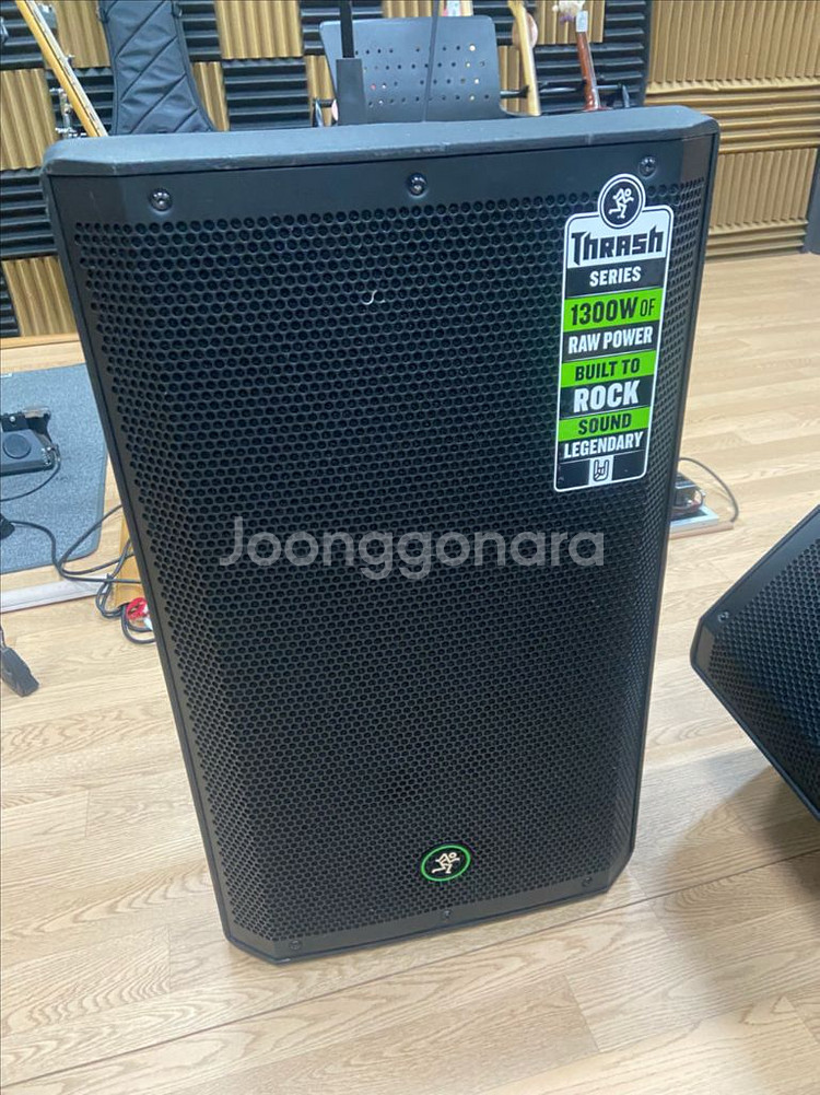 맥키 thrash215 파워드스피커--2