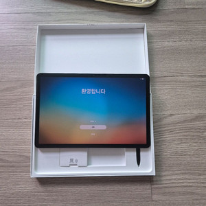 갤럭시탭 S8 wifi 128g(그라파이트) 팝니다