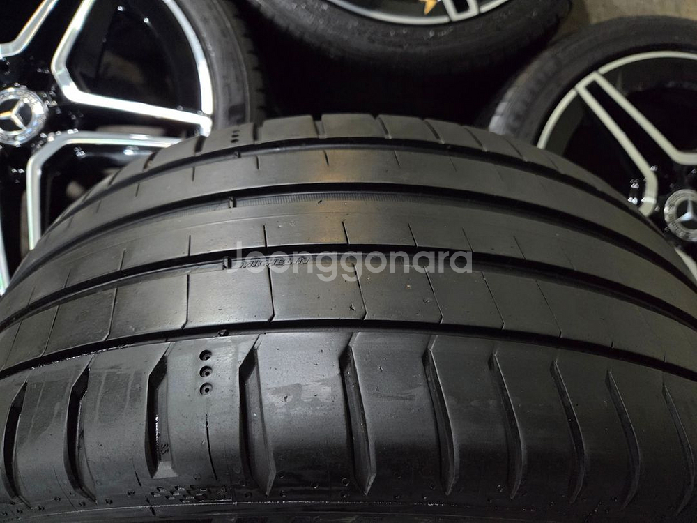 벤츠 W205 C클래스AMG 18인치 정품 휠타이어--5