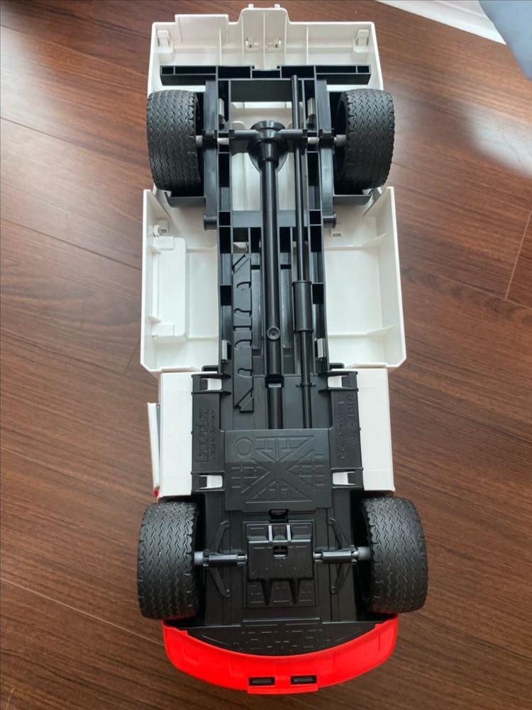 브루더 구급차 앰뷸런스 장난감--2