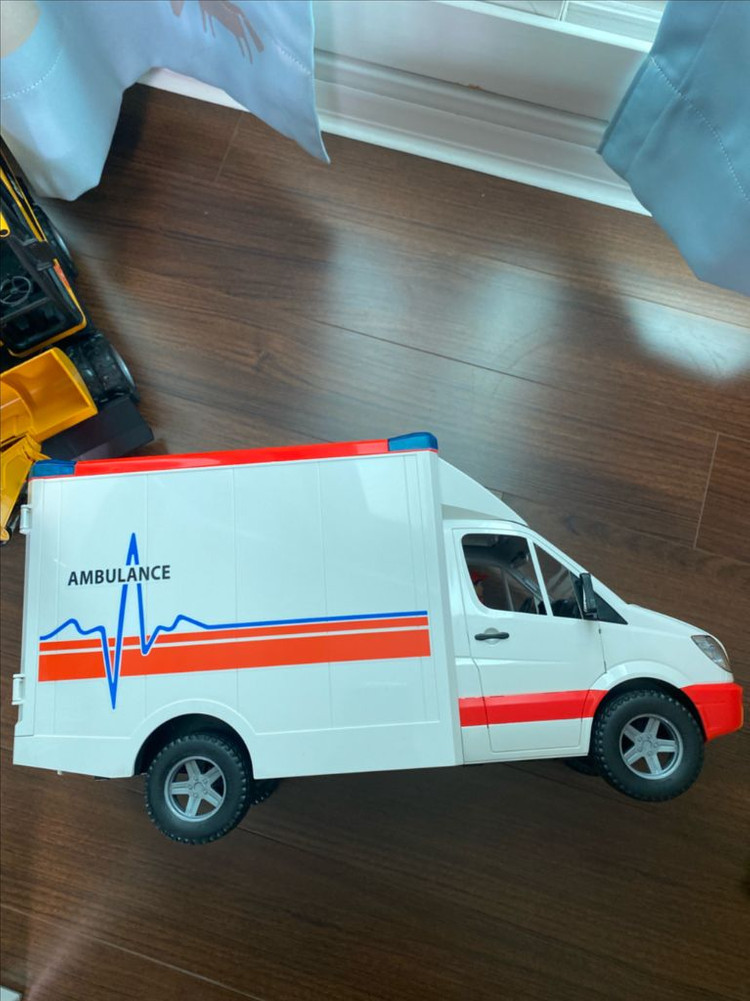 브루더 구급차 앰뷸런스 장난감--4