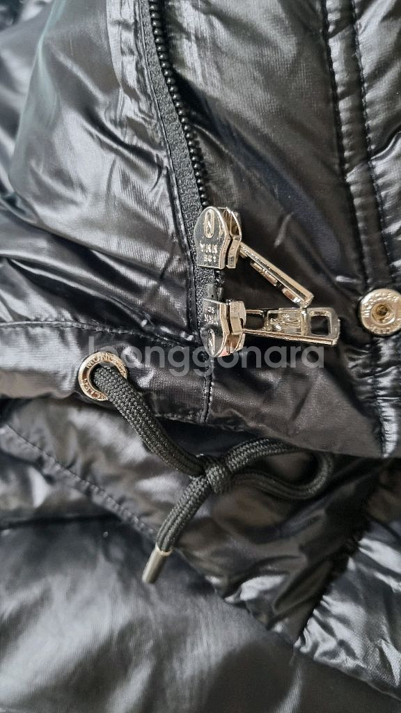 몽클레어 구스다운 패딩--3