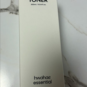 화해에센셜 데일리 토너 300ml(2개 9500원)