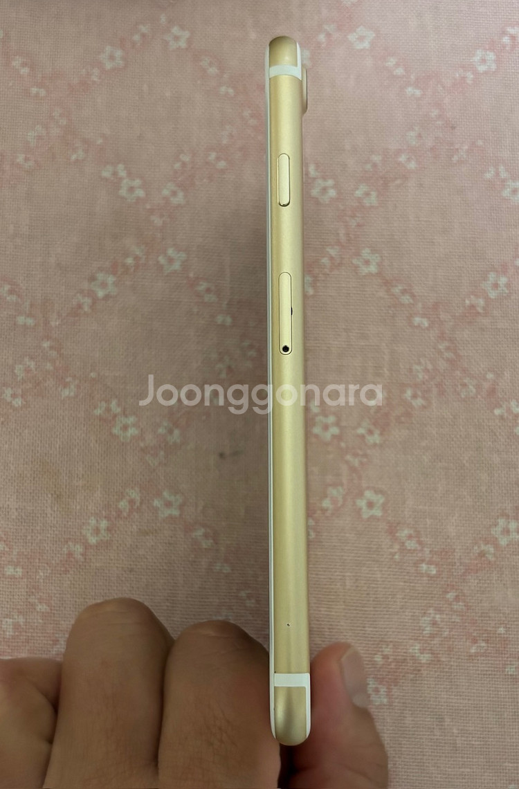 아이폰7 128기가 골드--1