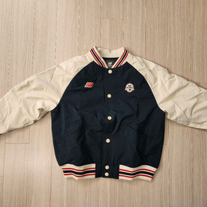 뉴발란스키즈 바시티 패딩 130