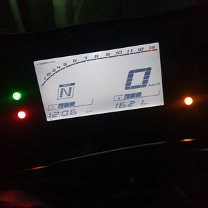 23년식 야마하 R3 팝니다