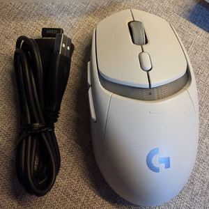 로지텍 G309 화이트 마우스 팝니다