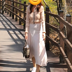 듀엘 골지니트탑 플레어 원피스 66사이즈