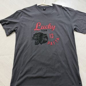 patta 반팔 티셔츠 판매합니다.