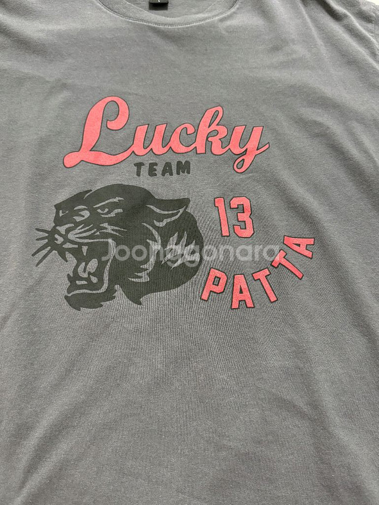 patta 반팔 티셔츠 판매합니다.--2